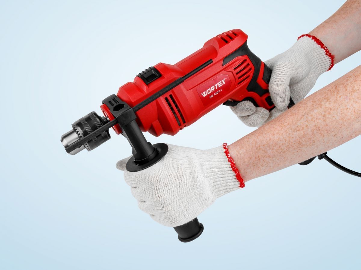 Дрель сетевая ударная WORTEX DS1307-1 800Вт
