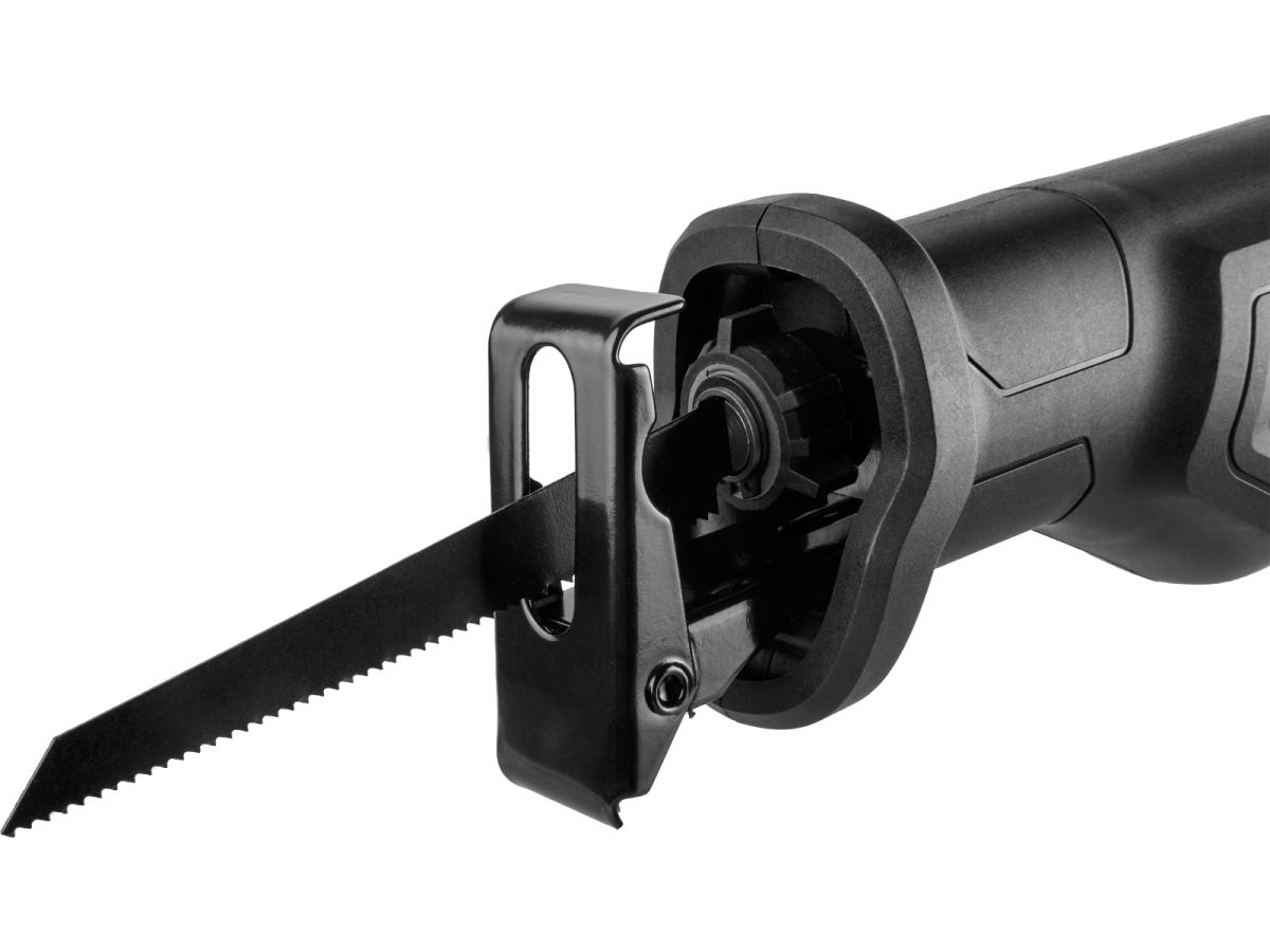 Сабельная пила сетевая WORTEX LX SR1018E +1 пильное полотно 710 Вт