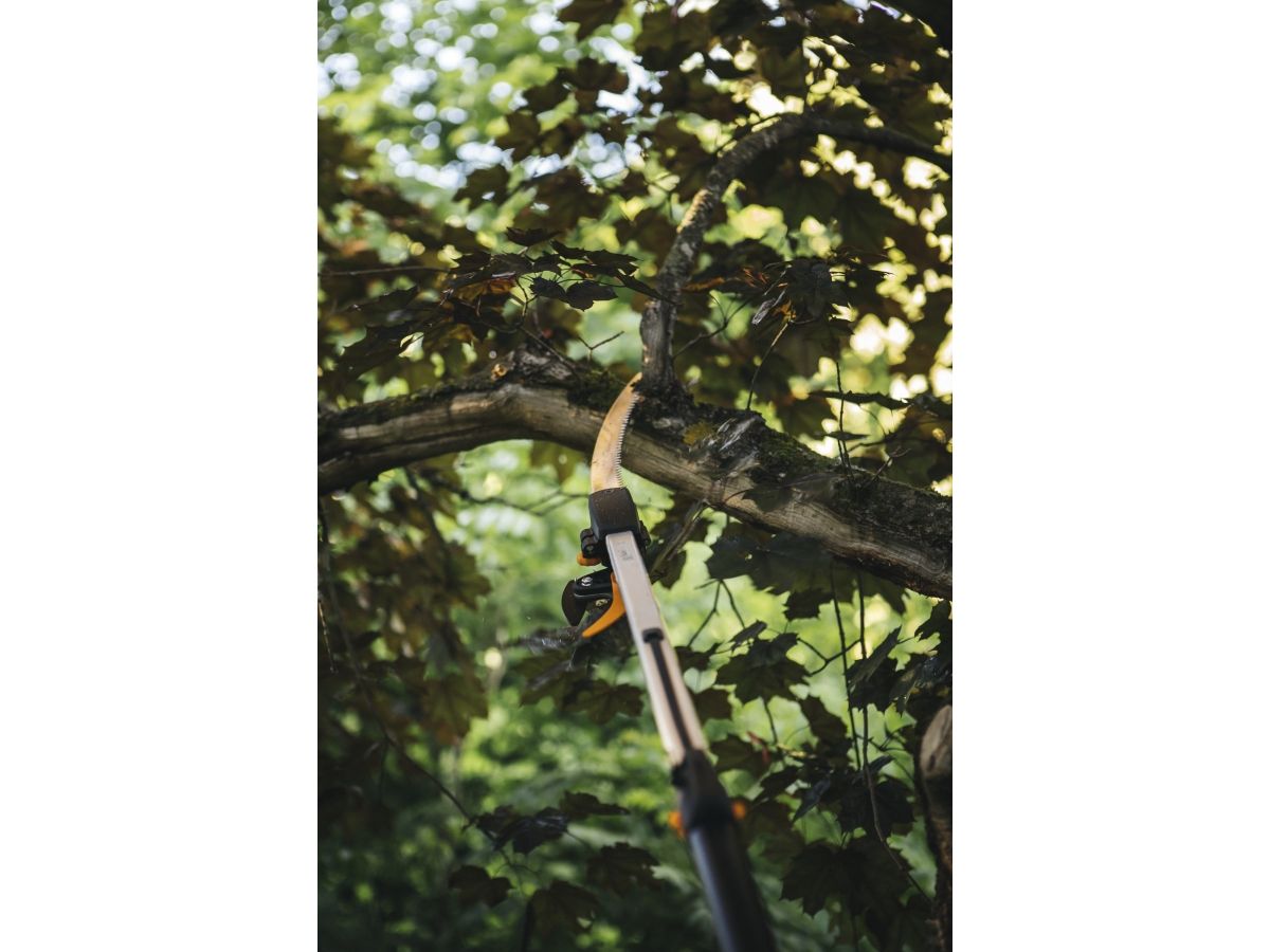 Сучкорез универсальный UPX82 FISKARS PowerGear 