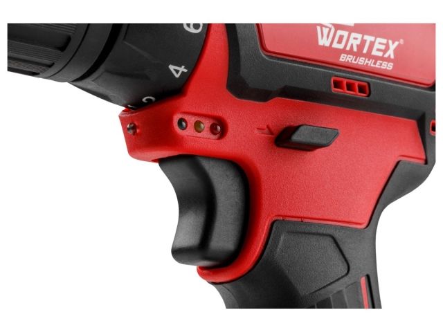 Аккумуляторный шуруповерт WORTEX BD 1215-1 DLi в чем.